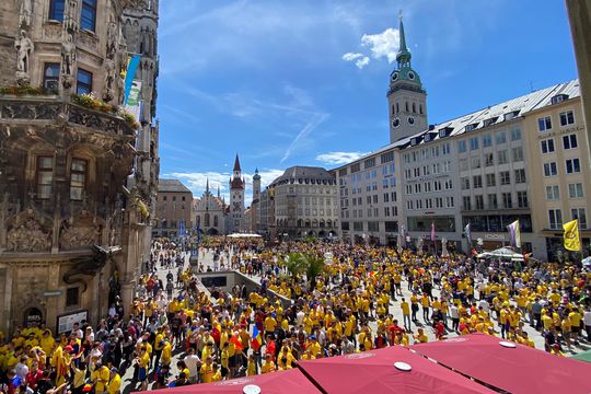 Fanii români înainte de meciul cu Ucraina de la Euro 2024, foto: Andrei Crăițoiu (GSP)