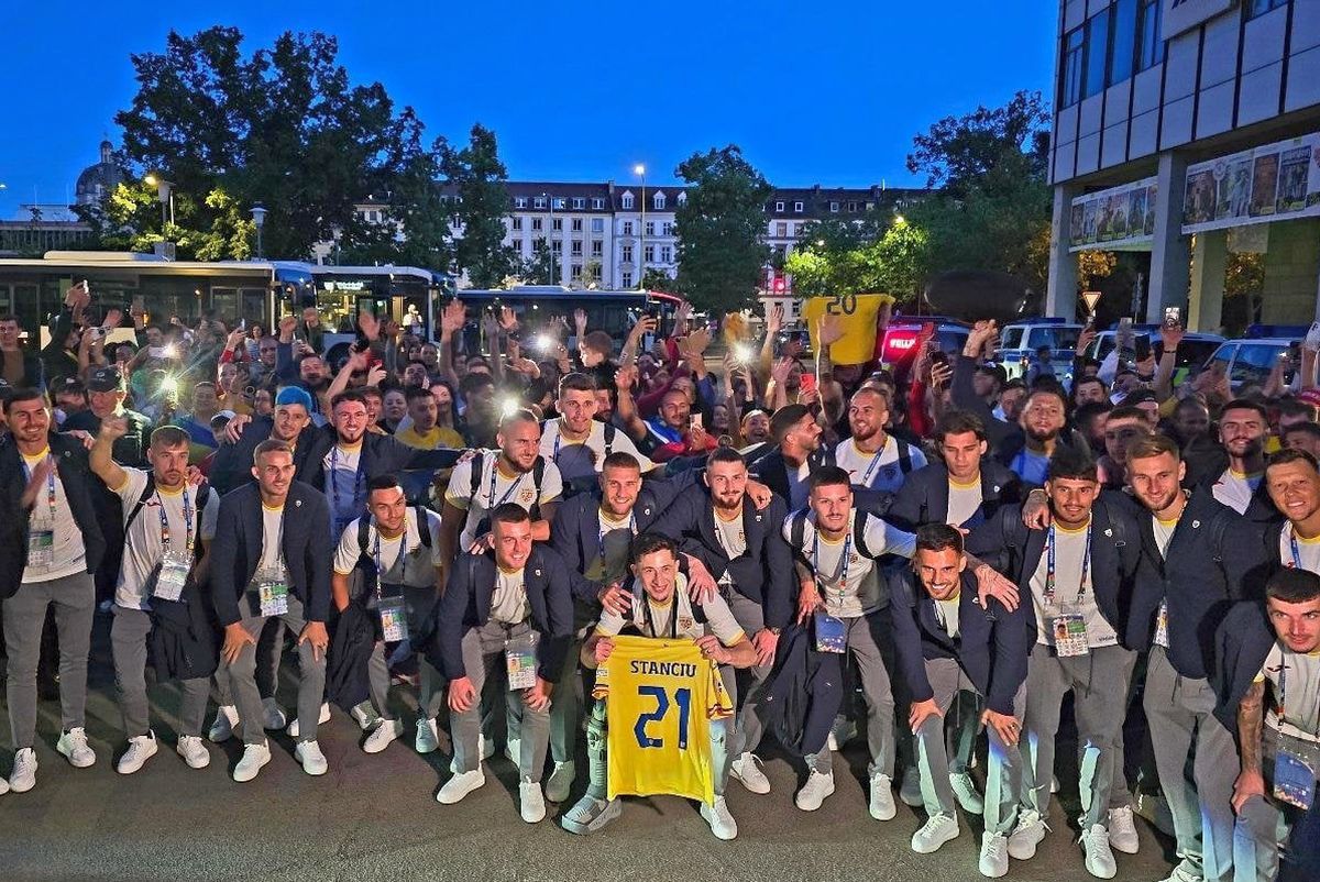 Fotbaliștii României, așteptați ca niște eroi la hotelul din Wurzburg! Surpriză din partea gazdelor