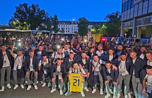 Fotbaliștii României, așteptați ca niște eroi la hotelul din Wurzburg! Surpriză din partea gazdelor