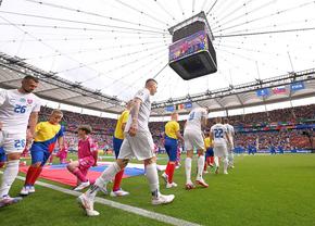 Ce nu s-a văzut la TV în Belgia - Slovacia » 9 detalii din stadion: inamicul numărul 1 al slovacilor, VAR pentru toată lumea, „dracii” și-au pierdut cumpătul!