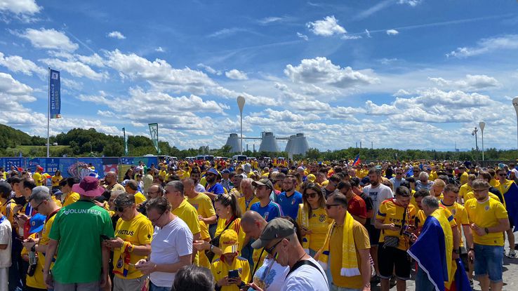Suporterii României au ajuns la stadion înainte de meciul cu Ucraina / Foto: Andrei Crăițoiu (GSP)