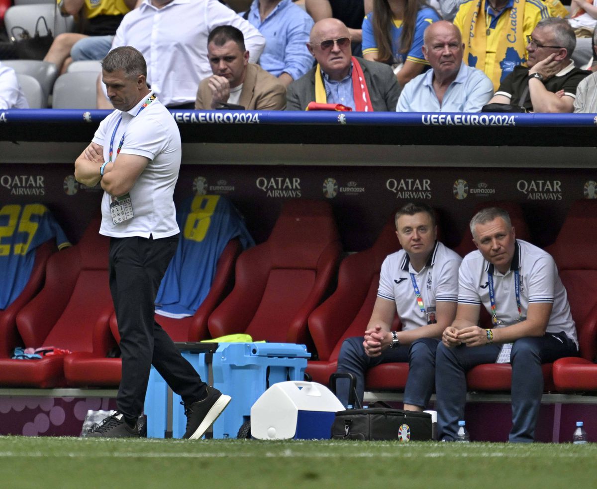 Schimbare importantă în echipa de start cu Belgia! » Edi Iordănescu a găsit formula ideală pentru al doilea meci de la Euro