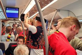 Belgienii au făcut SHOW în tren după înfrângere, au cutremurat vagonul! + Au scandat un nume de fotbalist care NU este la Euro