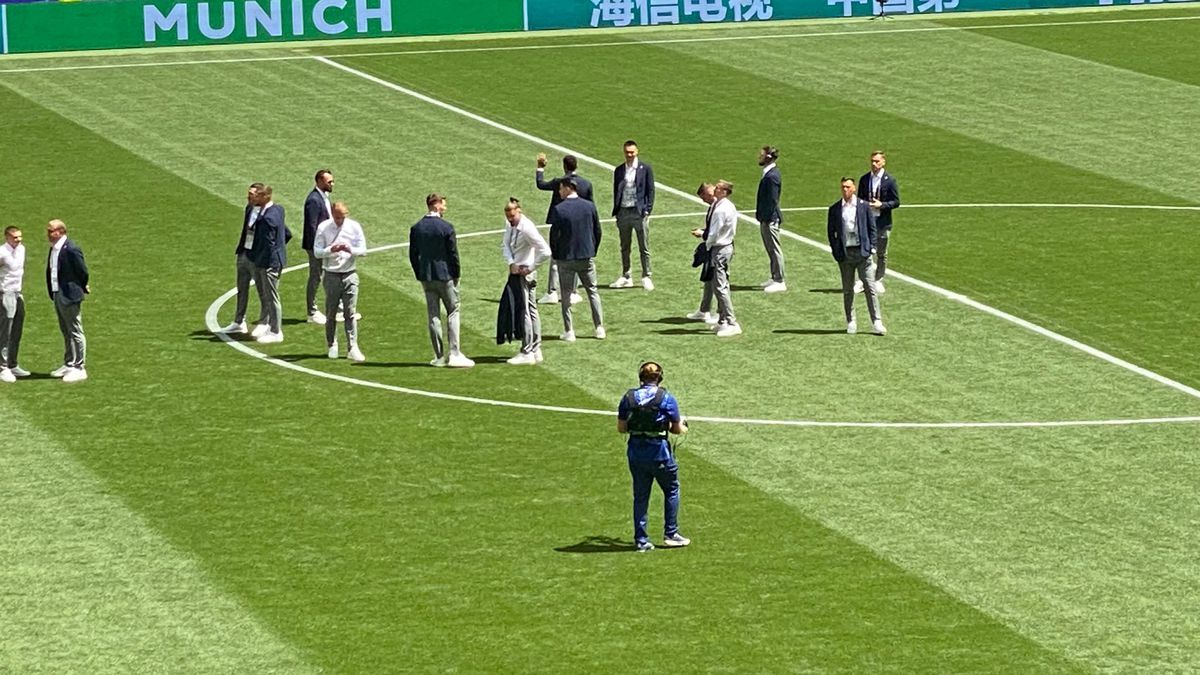 ROMÂNIA GALACTICĂ: v-ați câștigat locul în istorie! 3-0 cu Ucraina, băieții lui Iordănescu AU ZGUDUIT Europeanul la debut! » Cea mai clară victorie tricoloră la un turneu final!