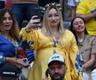 Suporterele ucrainene erau zâmbitoare și optimiste înaintea meciului / Foto: Imago