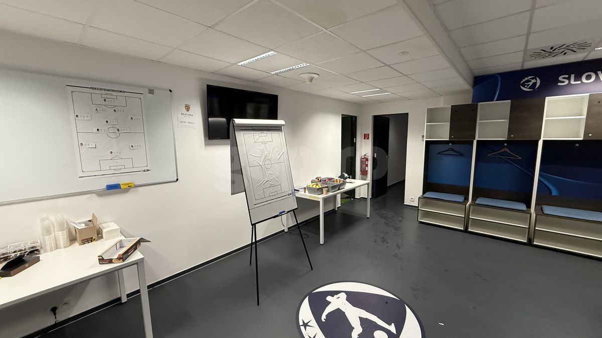 Cum arăta vestiarul României după meciul cu Slovacia, de la Euro U21