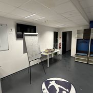 Cum arăta vestiarul României după meciul cu Slovacia, de la Euro U21. Foto: GSP.RO