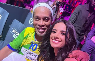 Corina Caragea va fi geloasă! Stelista de la Pro TV, moment unic alături de Ronaldinho: „Sigur vedeți și voi același lucru?”