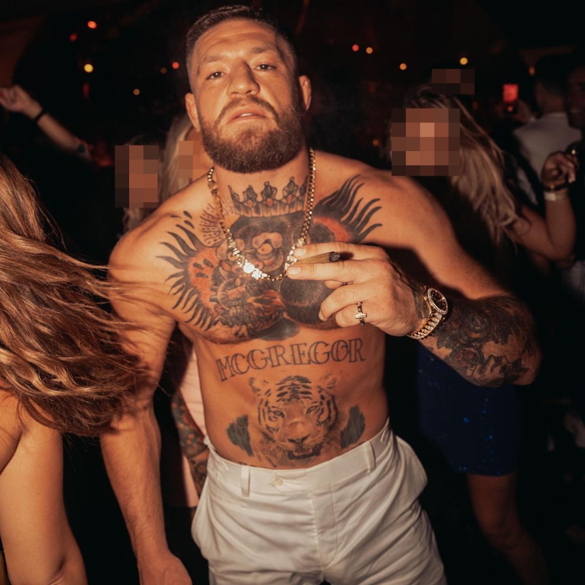 Imagini șocante de la fiesta din Ibiza » Conor McGregor l-a bătut în club: uluitor ce a urmat
