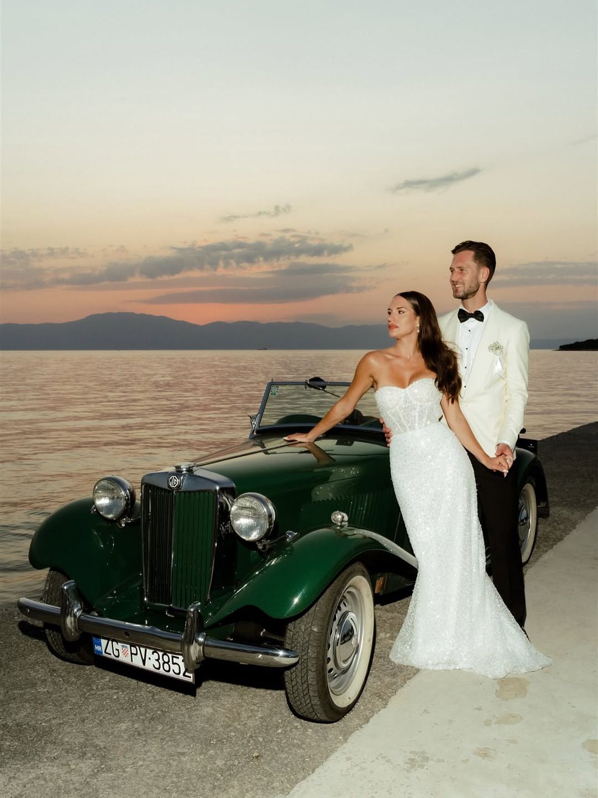 Nunta secretă: omul-cheie al rivalei FCSB-ului s-a căsătorit » Ngezana, printre primii care au reacționat