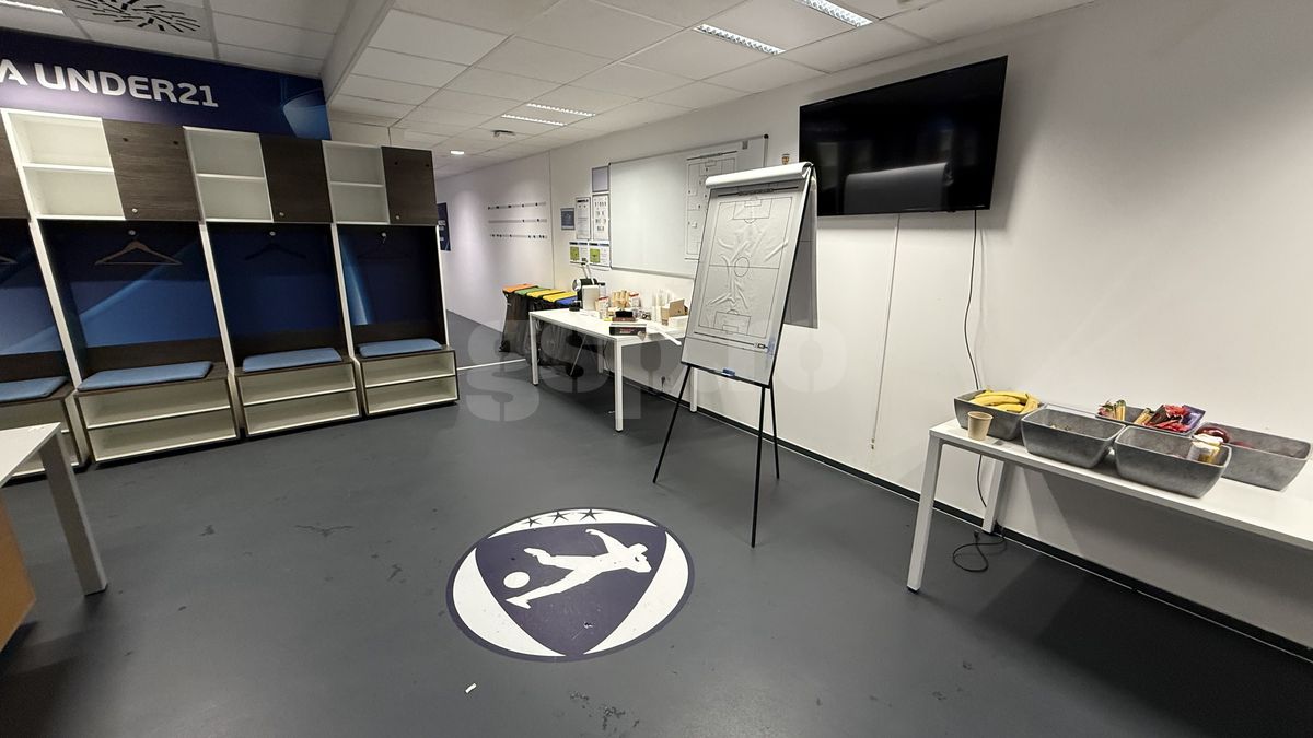 Cum arăta vestiarul României după meciul cu Slovacia, de la Euro U21