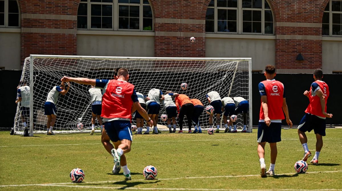 Antrenamentele lui Cristi Chivu în cantonamentul lui Inter din Los Angeles de la Mondialul Cluburilor