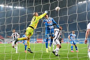 Jucătorul dat afară de Rotaru a semnat cu o rivală din play-off!