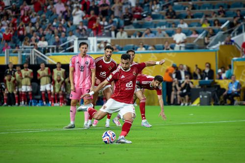 Mahmoud Trezeguet va rata penalty-ul acordat lui Al Ahly în meciul cu Inter Miami / Foto: Imago