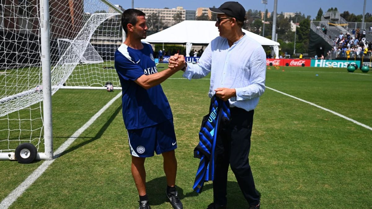 Cristi Chivu a fost vizitat la antrenament în Los Angeles de prietenul său englez, actorul Clive Owen, mare fan Inter