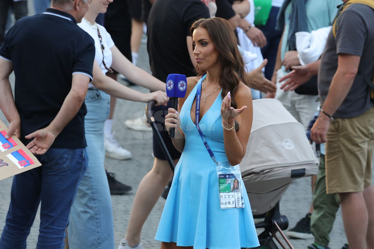 Iubita starului de la Napoli, apariție de cinci stele la ultimul meci al României la Euro U21: „Fanii au vrut să mă atingă!”