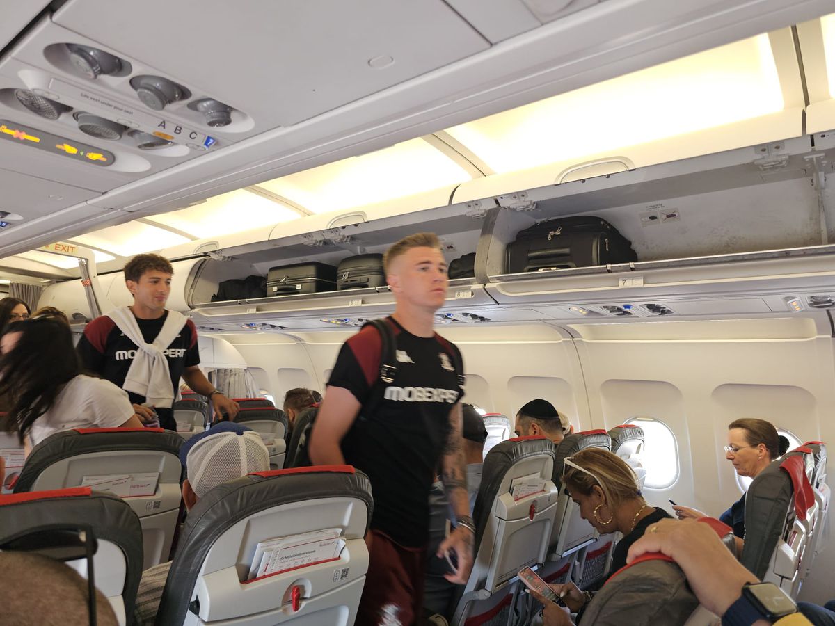 Costel Gâlcă, declarații la plecarea în stagiul din Slovenia: „Faptul că el a venit la noi e un lucru bun. Suntem cu zâmbetul pe buze”