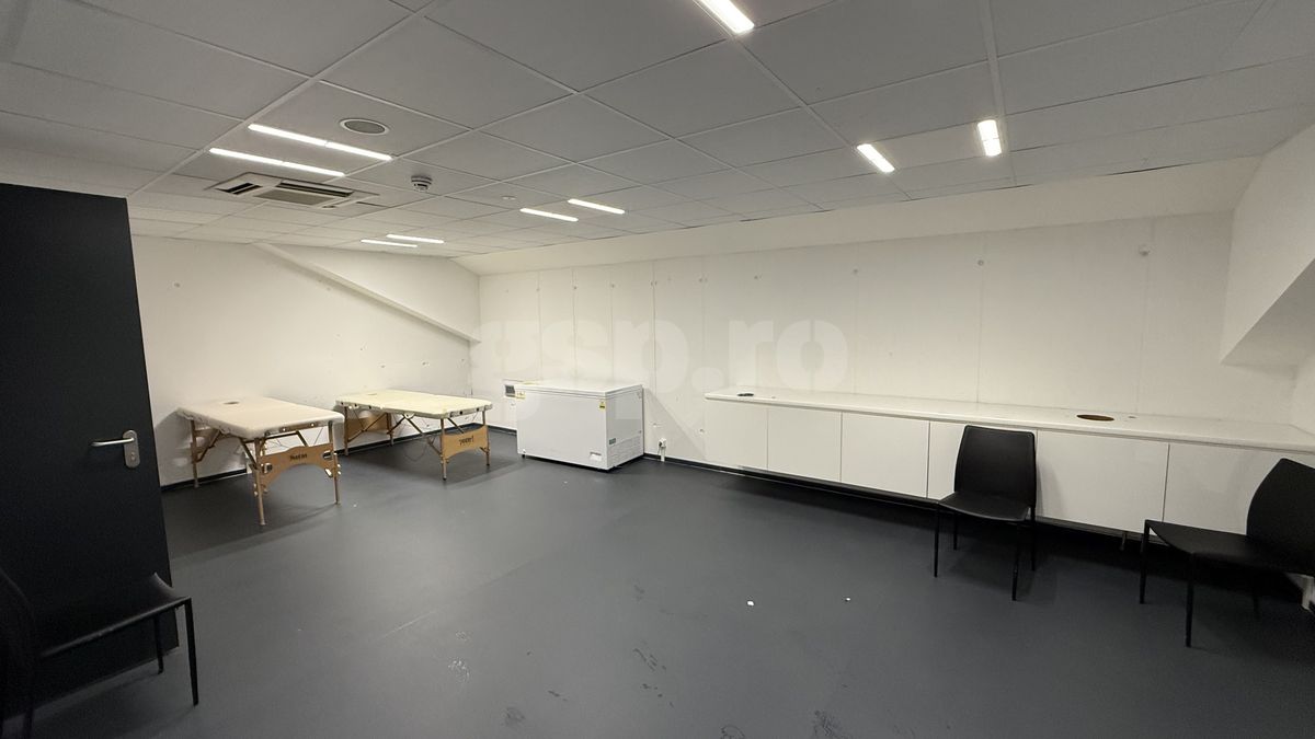 Cum arăta vestiarul României după meciul cu Slovacia, de la Euro U21