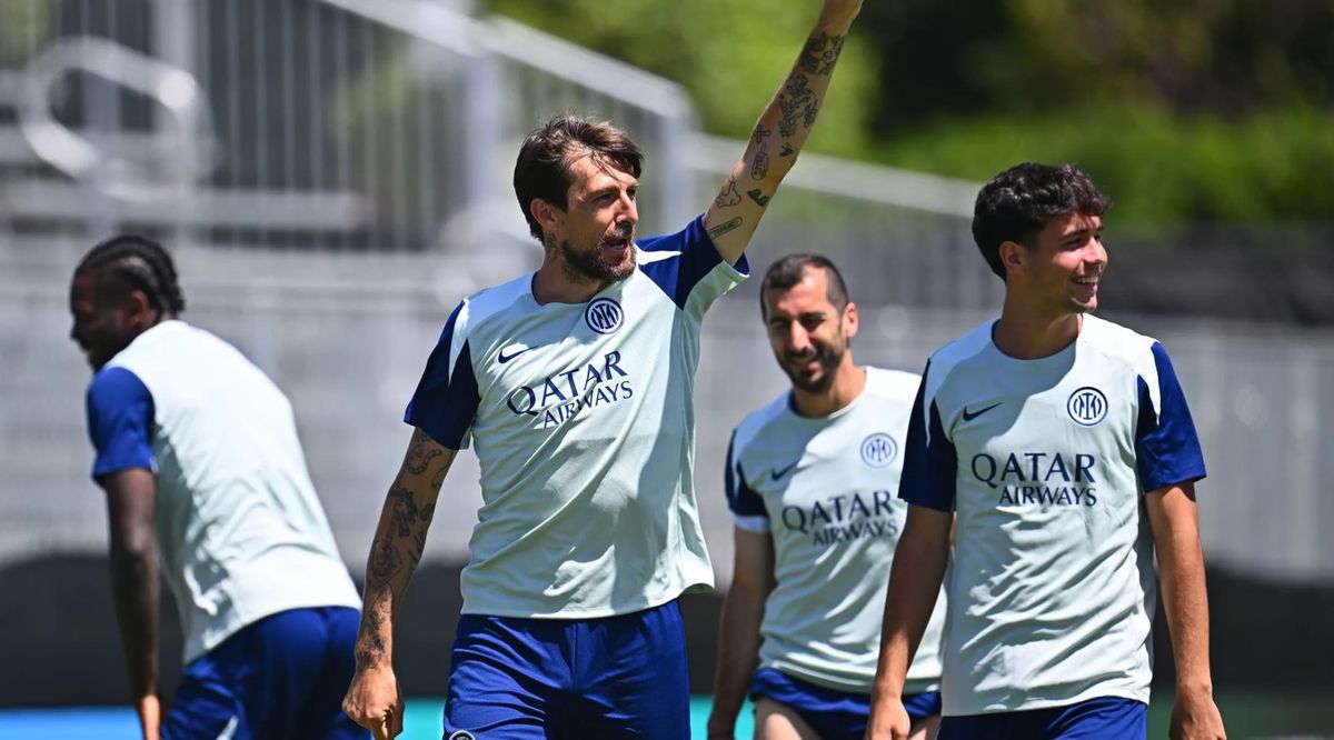Antrenamentele lui Cristi Chivu în cantonamentul lui Inter din Los Angeles de la Mondialul Cluburilor