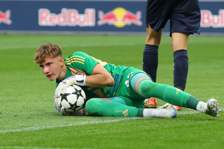 Riccardo Radu le-a dovedit în acest sezon șefilor lui Juventus că merită să rămână în poarta bianconerilor / Foto: Imago Internaționalul român a convins-o pe Juventus și semnează: „Vreau la Barcelona!” + Ce surpriză i-a pregătit Igor Tudor