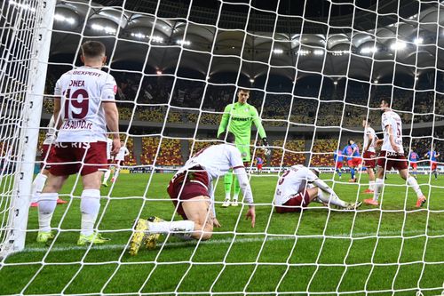 Franz Stolz va juca pentru Rapid și în sezonul 2025-2026