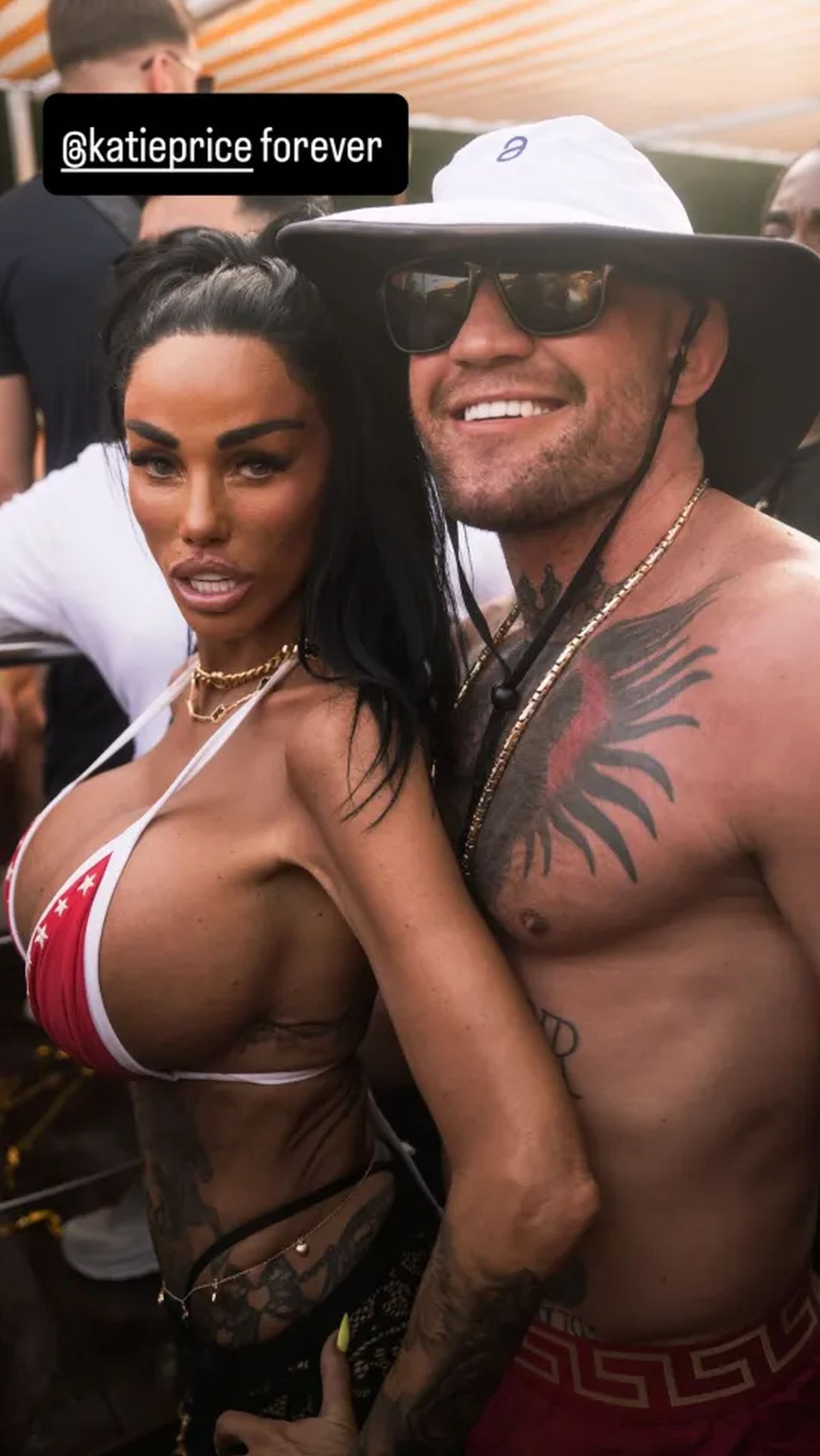 Conor McGregor a lovit un bărbat în club