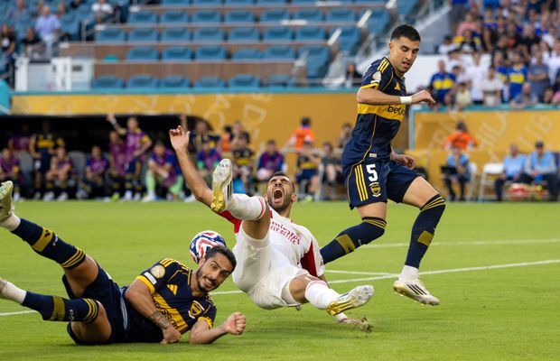 Boca Juniors și Benfica, meci-spectacol la Campionatul Mondial al cluburilor: 4 goluri și 3 eliminări