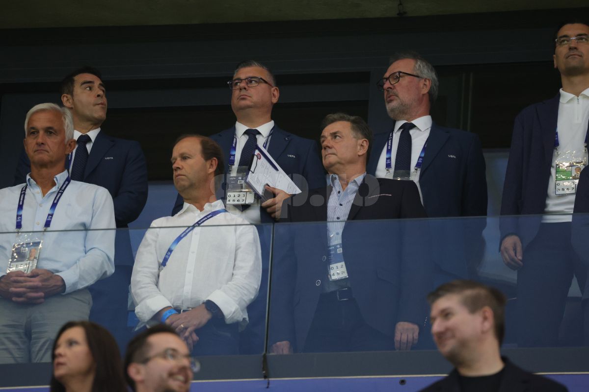 Ghici cine a venit la Bratislava! Personaj-cheie din fotbalul românesc, prezent lângă Răzvan Burleanu la România - Slovacia: detaliul de pe ecuson