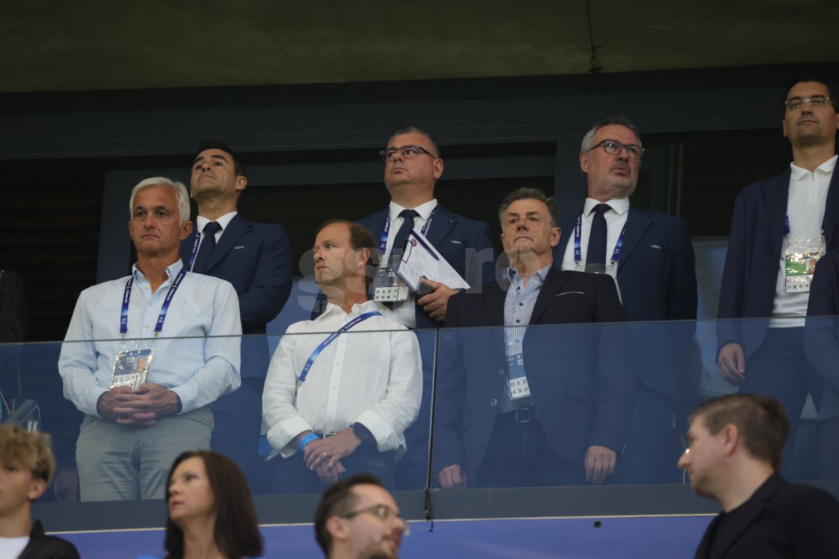 Ghici cine a venit la Bratislava! Personaj-cheie din fotbalul românesc, prezent lângă Răzvan Burleanu la România - Slovacia: detaliul de pe ecuson