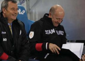 Portretul făcut de belgieni lui Mircea Rednic » „Știu că i-a plăcut armata și ne strângea șurubul! Dar e singurul antrenor care din când în când ne aducea vin în vestiar”