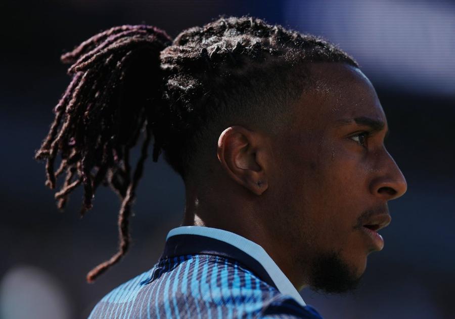 Michael Olise mai are contract până pe 30 iunie 2029 cu Bayern Munchen / Foto: Imago Recordul lui Neymar e în pericol » Marca: „Real Madrid pregătește o ofertă halucinantă pentru Michael Olise!”