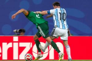 „Gafă scandaloasă”! Aceasta este faza peste care s-a trecut prea repede în Argentina - Algeria » Lionel Messi, fault de ROȘU?!