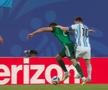 „Gafă scandaloasă!” » Faza peste care s-a trecut prea repede în Argentina - Algeria: Lionel Messi, fault de ROȘU?!