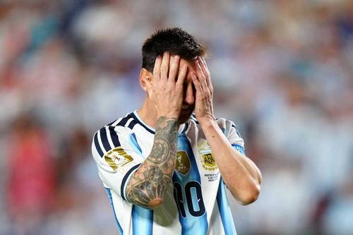 Lionel Messi a izbucnit în plâns după primul gol din Argentina - Algeria: „Nu a avut legătură cu fotbalul” // foto: Imago