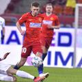 Mateo Susic, în duel cu Florin Tănase // FOTO Imago Images