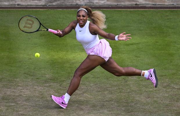 Serena Williams, învinsă la Berlin, a dezvăluit cine a îndemnat-o să joace la Wimbledon alături de sora ei: „Cred că o să fie distractiv”