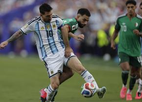 Argentina - Algeria » După două goluri anulate vine un EUROGOL de pus în ramă