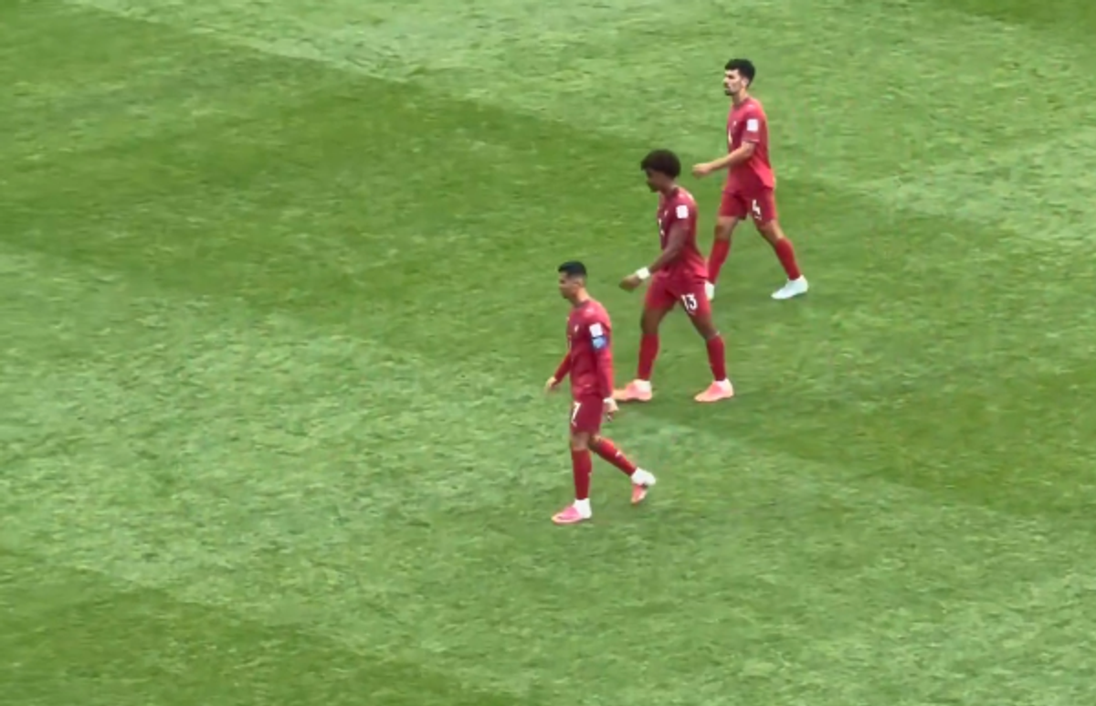 Gesturile făcute de Cristiano Ronaldo în momentul în care părăsea terenul, după Portugalia - RD Congo! Un fan a surprins totul