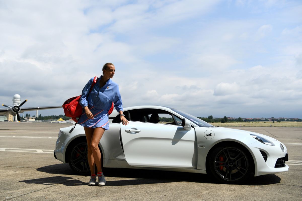 FOTO Svitolina și Kvitova au jucat finala turneului demonstrativ de la Berlin într-unul dintre hangarele aeroportului Tempelhof