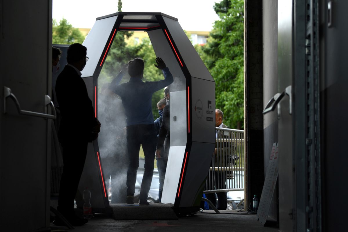 FOTO Svitolina și Kvitova au jucat finala turneului demonstrativ de la Berlin într-unul dintre hangarele aeroportului Tempelhof