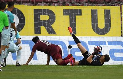 FCSB - CFR CLUJ. Dan Petrescu schimbă foaia pentru derby » Cum va arăta atacul contra roș-albaștrilor