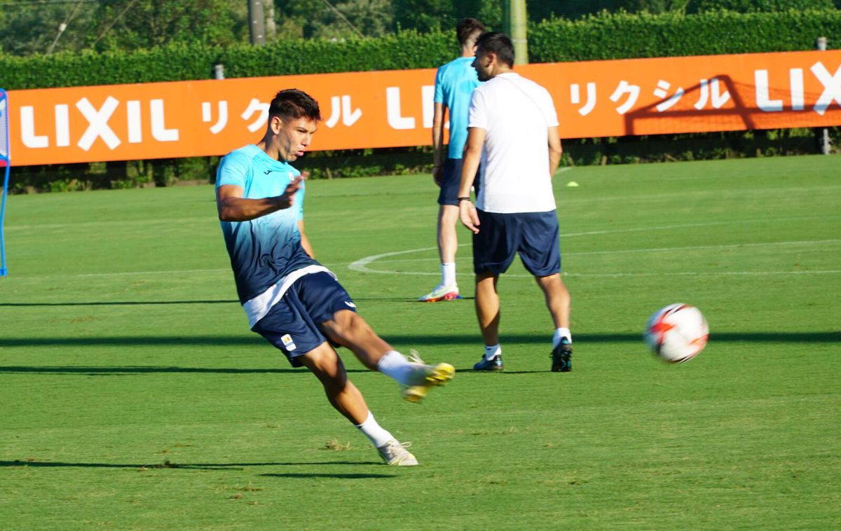 România U23 s-a pregătit la 33 °C și 73% umiditate » Imagini din Japonia