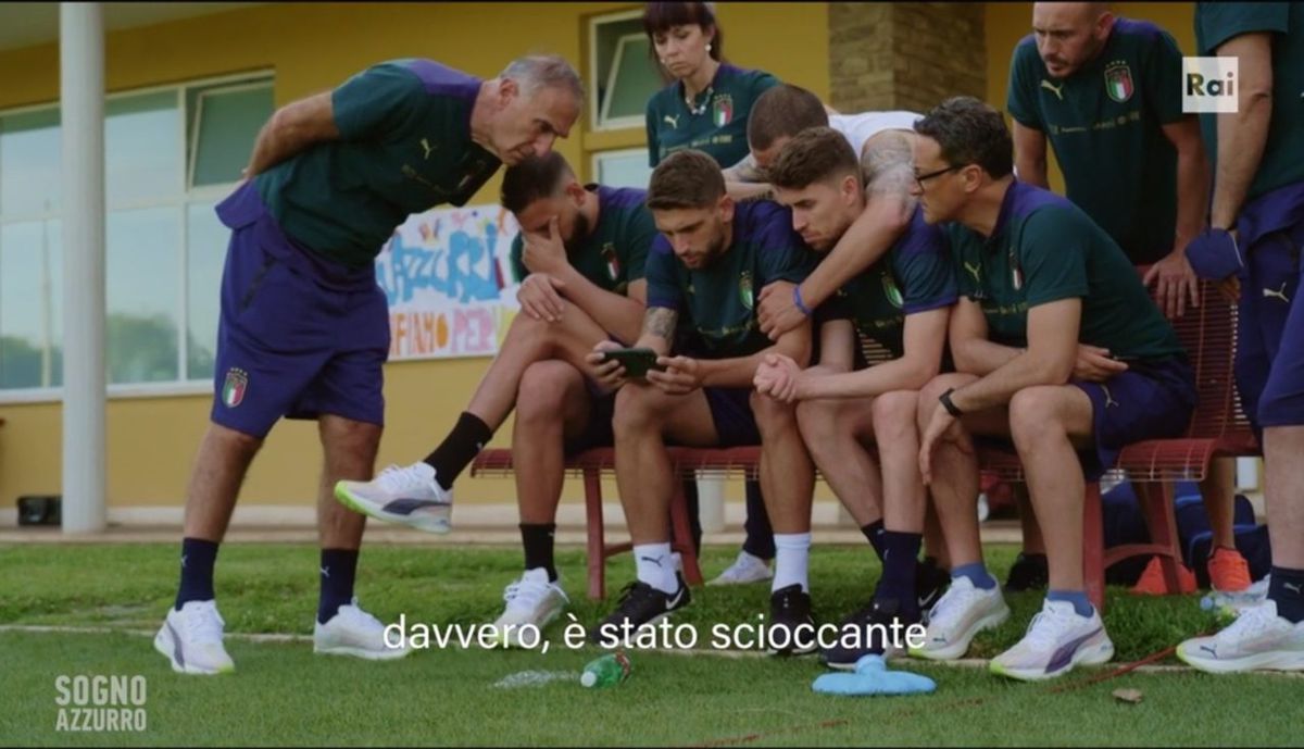 Imagini în premieră din cantonamentul Italiei la EURO » Au fost șocați de prăbușirea lui Eriksen: „Nici n-am putut să mă uit”