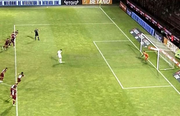 Vassaras a lămurit faza controversată de la meciul CFR Cluj - Rapid: „Este bine ca oamenii să știe asta” + Reacția plină de ironie a lui Mihai Stoica: „Îmi cer scuze arbitrilor”