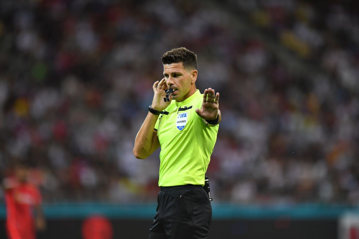 „Din cauza asta FCSB ratează campionatul de 7 ani” » A identificat marea problemă a roș-albaștrilor și de ce seamănă cu PSG: „Lucrurile sunt foarte clare”