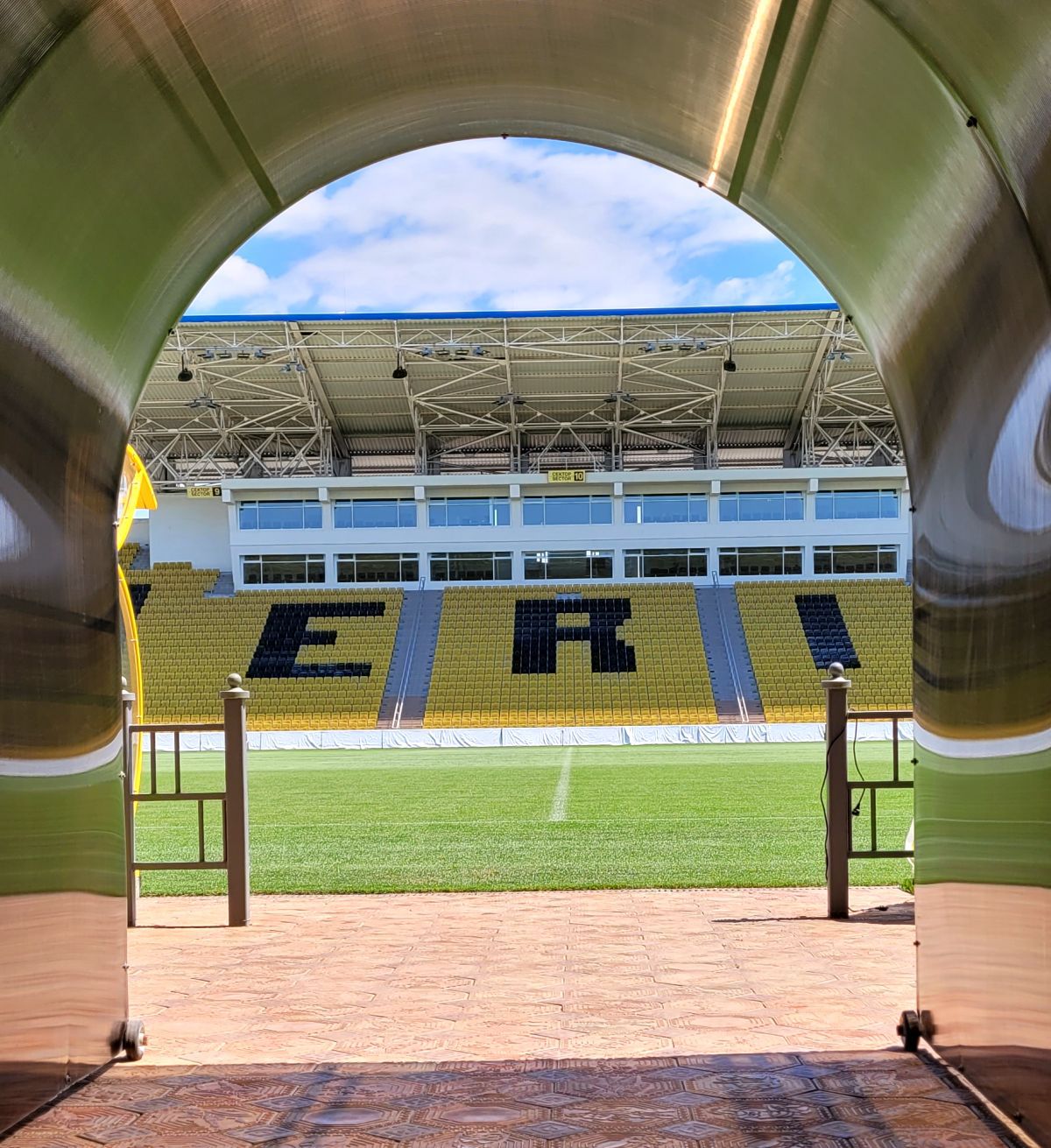 Reporterii GSP sunt prezenți în Tiraspol. Imagini din oraș și de la baza sportivă