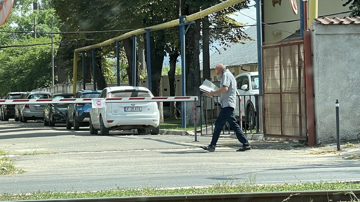 Un personaj-cheie, surprins alături de Argăseală în Ghencea