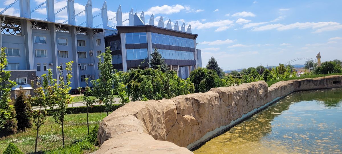 Reporterii GSP sunt prezenți în Tiraspol. Imagini din oraș și de la baza sportivă