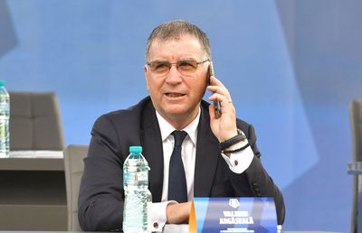 Detalii din interior de la negocieri » CSA Steaua a pus 4 clauze în contractul cu FCSB