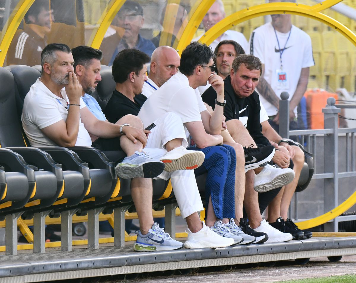 Detaliul care l-a impresionat pe Gică Hagi la Tiraspol: „Fantastic!” + ce discurs va ține în vestiar pentru a-i mobiliza pe campioni